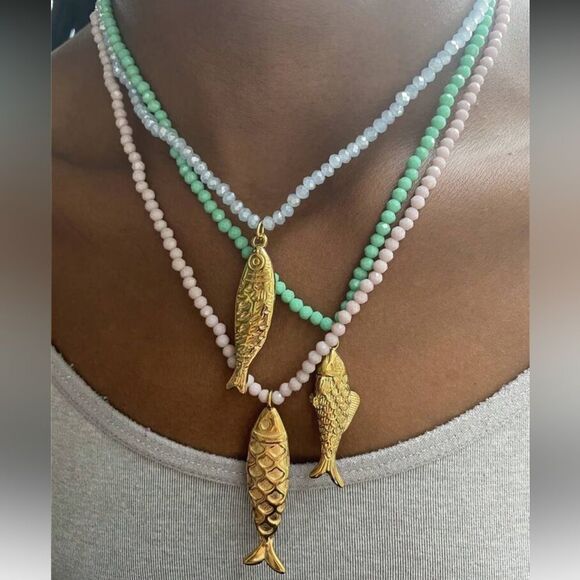 Gold Fish Pendant Necklace N1058 - Picture 1 of 5